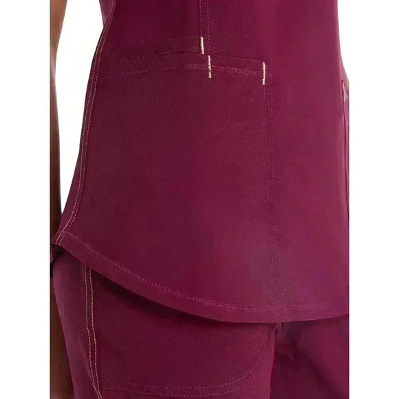 NWT Scrubstar Womens V-Neck Active Scrub Top Ultra Soft Size L Three Pocket Plum - Picture 7 of 8